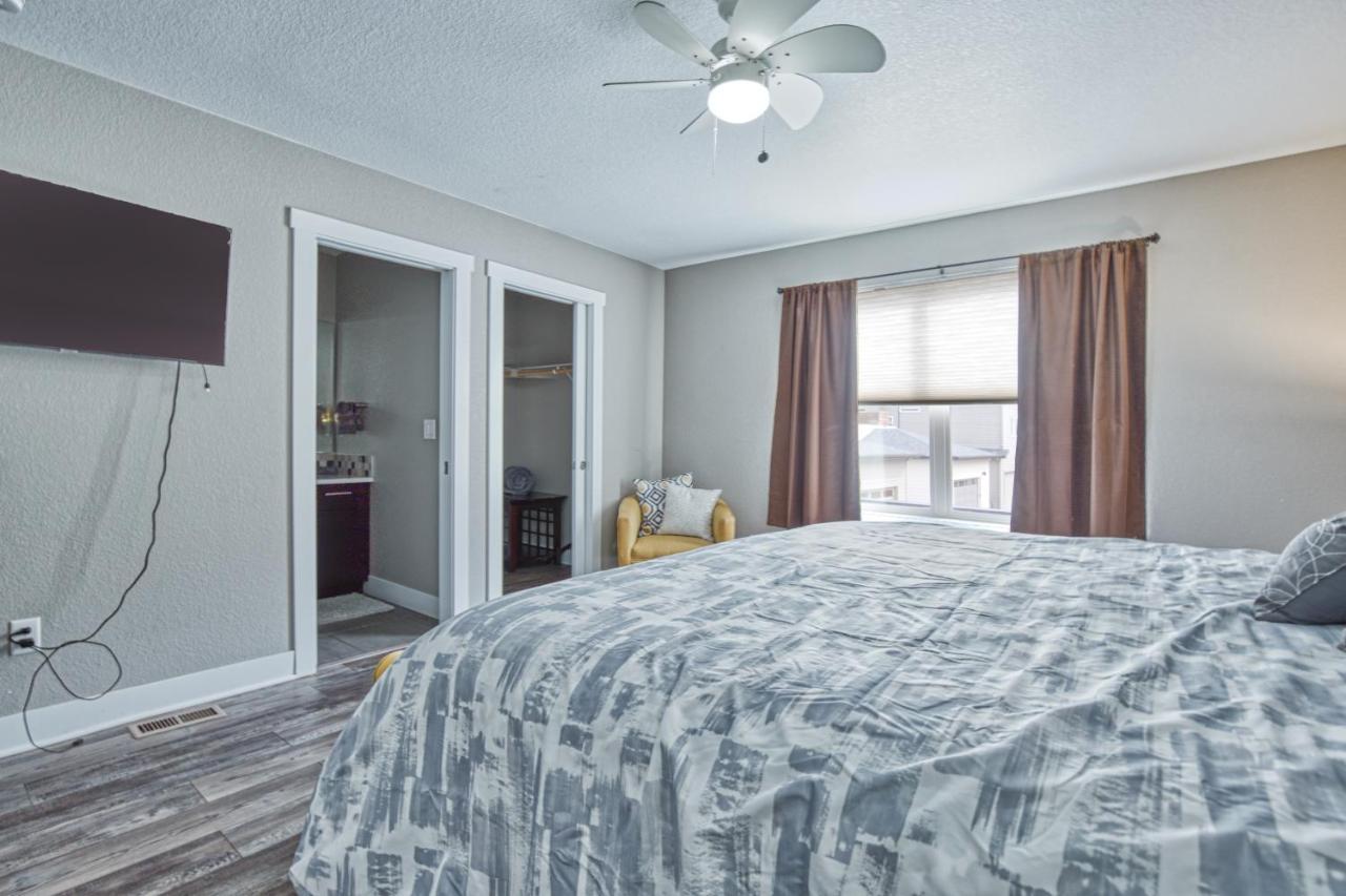 Modern Townhome Near Old Town, Breweries, & River! 柯林斯堡 外观 照片